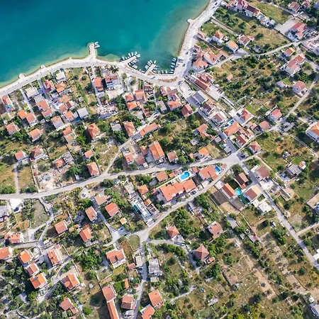 Mango Apartament Vinišće